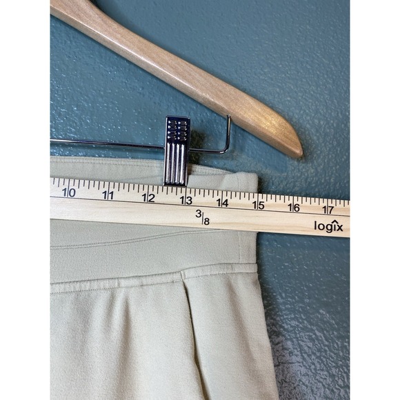 Lululemon Beige Soft Light Weight jogger pants size 8 - Picture 6 of 6